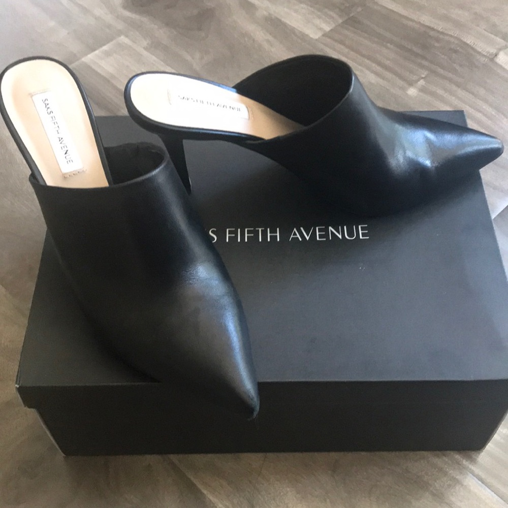 Saks Fifth Avenue black heels